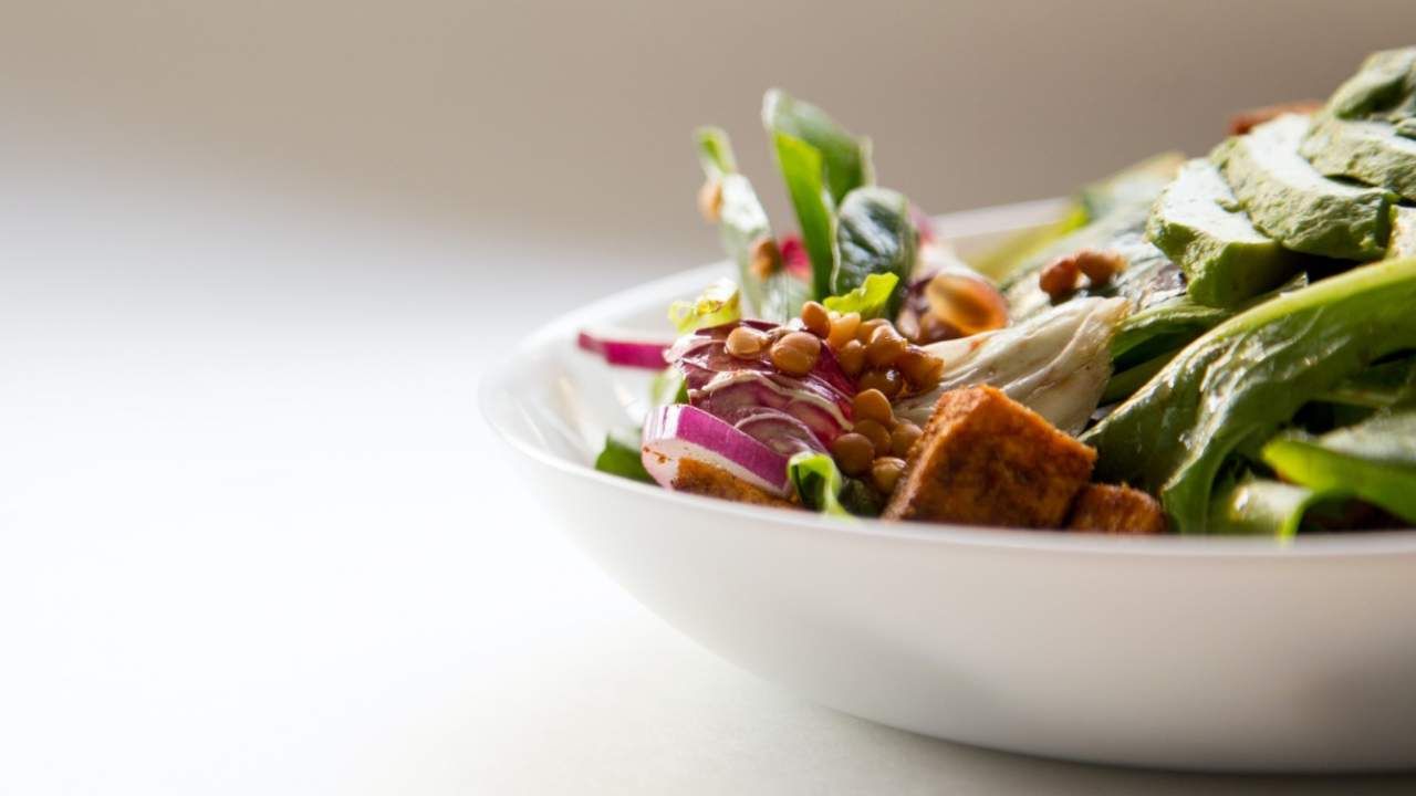Study reveals vegan diets may jeopardize bone health